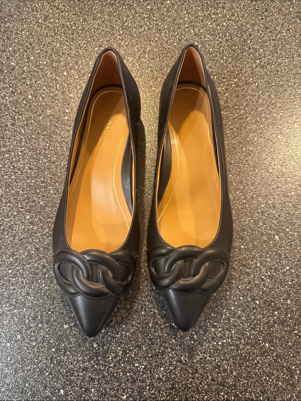 Vionic Arielle Black Pointed Leather Flats with Braided Knot Detail - size 7
